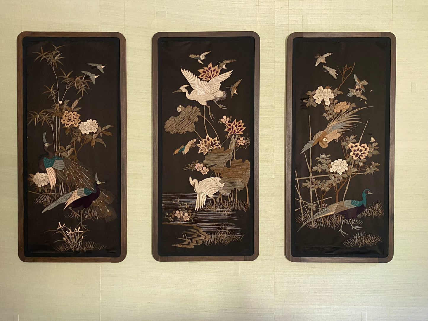 Early 20th Century Embroidered Chinese/Oriental Silk Screen (Framed, 3/3)